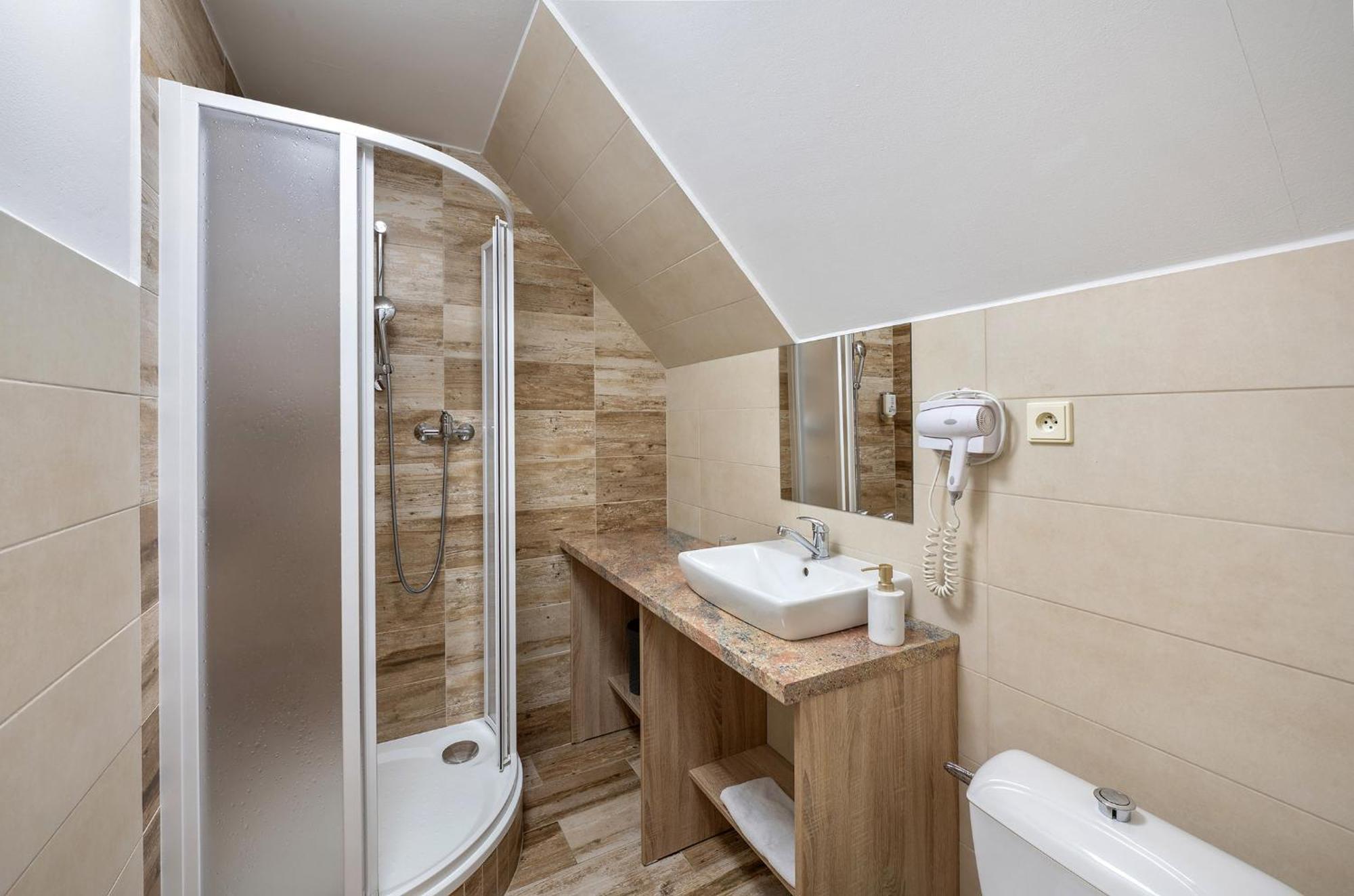 Rodinny Hotel Myslivna Trebon Luaran gambar