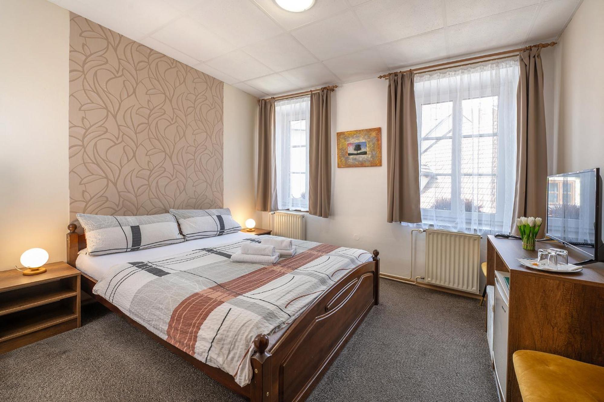 Rodinny Hotel Myslivna Trebon Luaran gambar