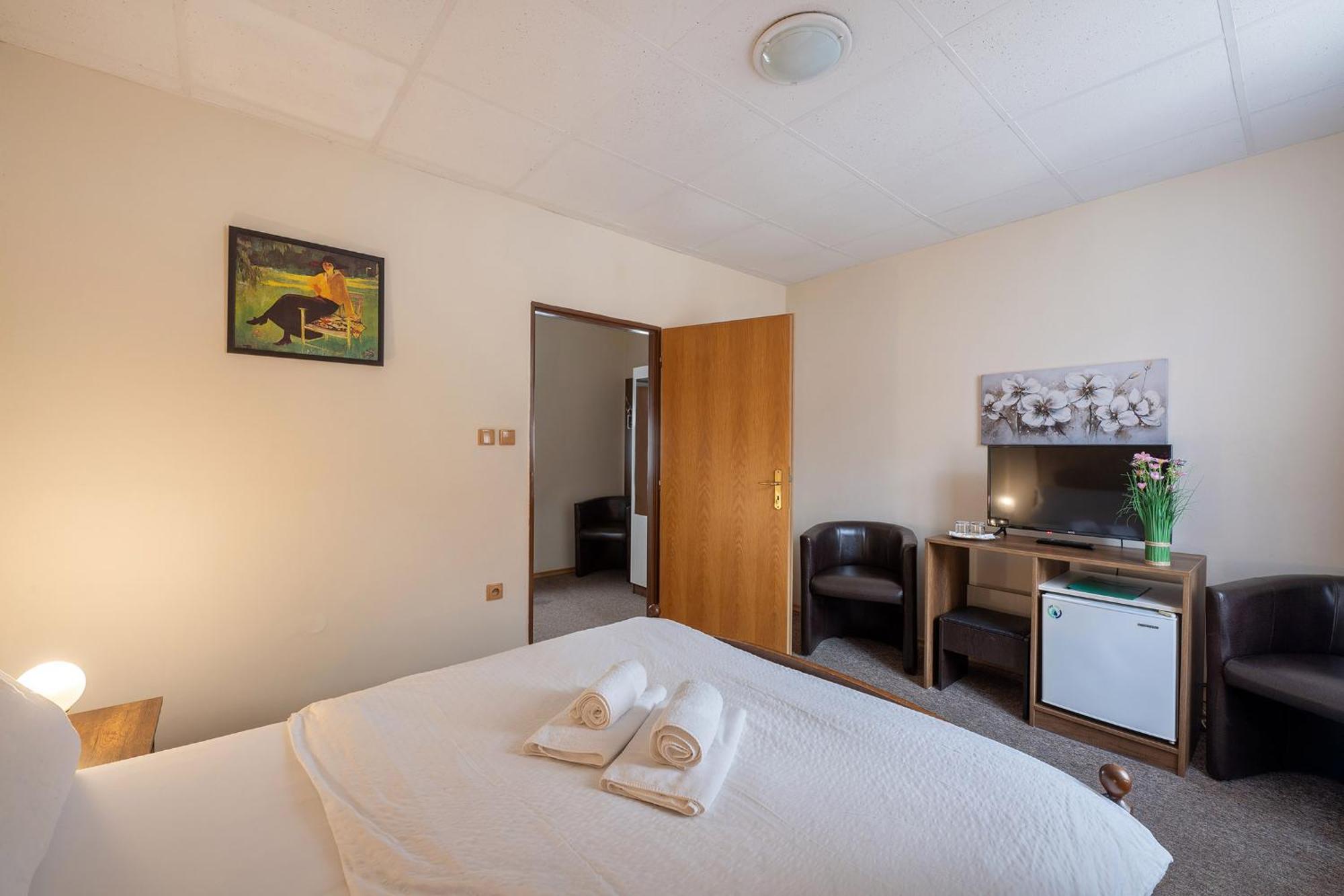 Rodinny Hotel Myslivna Trebon Luaran gambar
