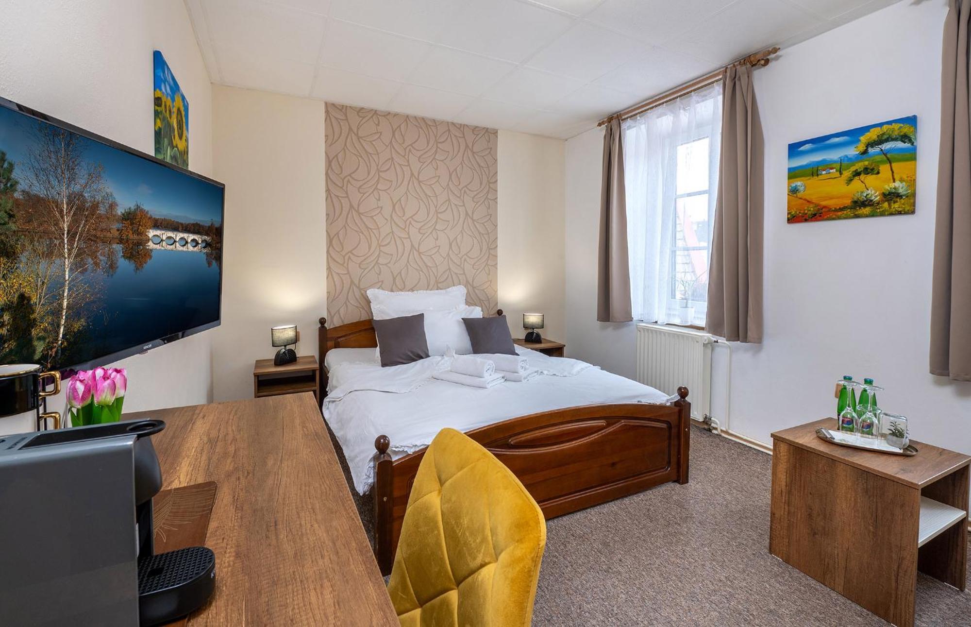 Rodinny Hotel Myslivna Trebon Luaran gambar